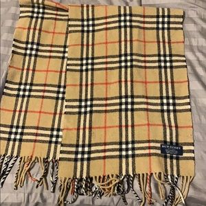 Women’s  Burberry Winter Scarf